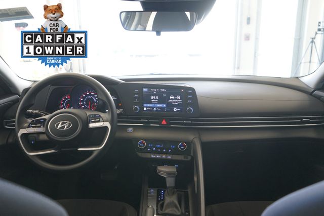 Thumbnail: 2023 Hyundai Elantra - 9