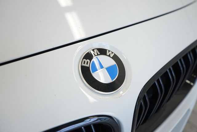 Thumbnail: 2018 BMW 3 Series - 21