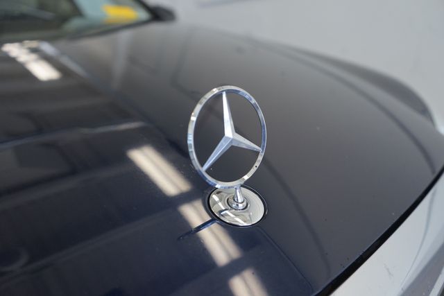 Thumbnail: 2014 Mercedes-Benz E-Class - 10