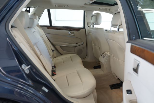 Thumbnail: 2014 Mercedes-Benz E-Class - 30