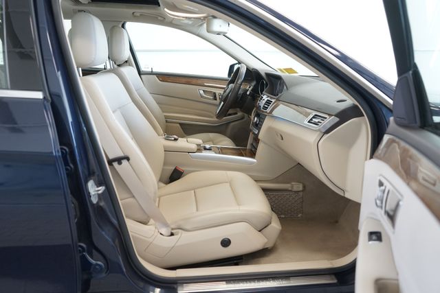 Thumbnail: 2014 Mercedes-Benz E-Class - 11