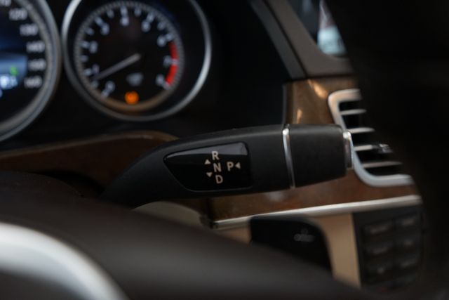 Thumbnail: 2014 Mercedes-Benz E-Class - 28