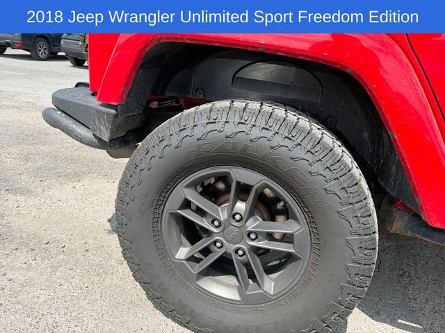 Thumbnail: 2018 Jeep Wrangler - 6