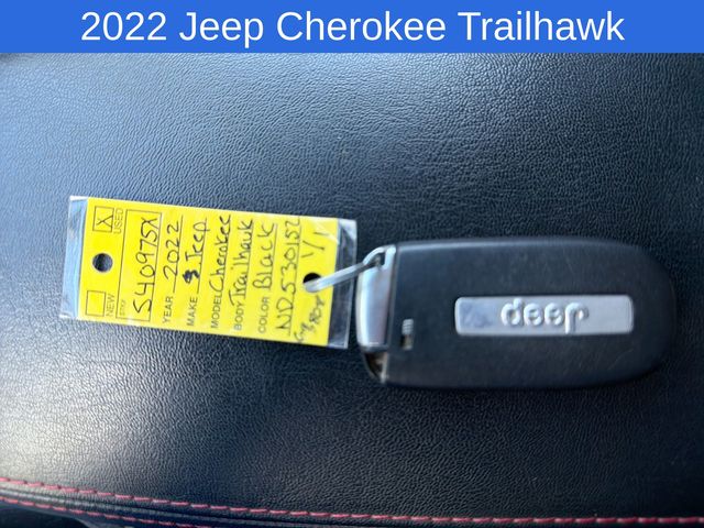 Thumbnail: 2022 Jeep Cherokee - 10