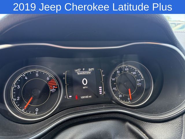 Thumbnail: 2019 Jeep Cherokee - 9
