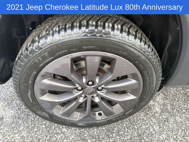 Thumbnail: 2021 Jeep Cherokee - 11