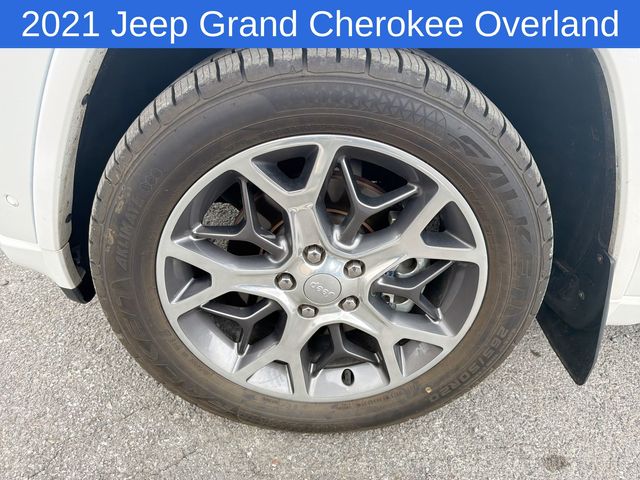 Thumbnail: 2021 Jeep Grand Cherokee - 21