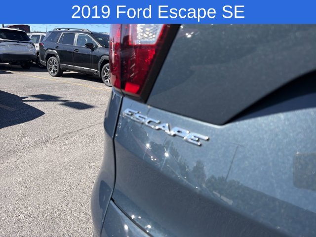 Thumbnail: 2019 Ford Escape - 7