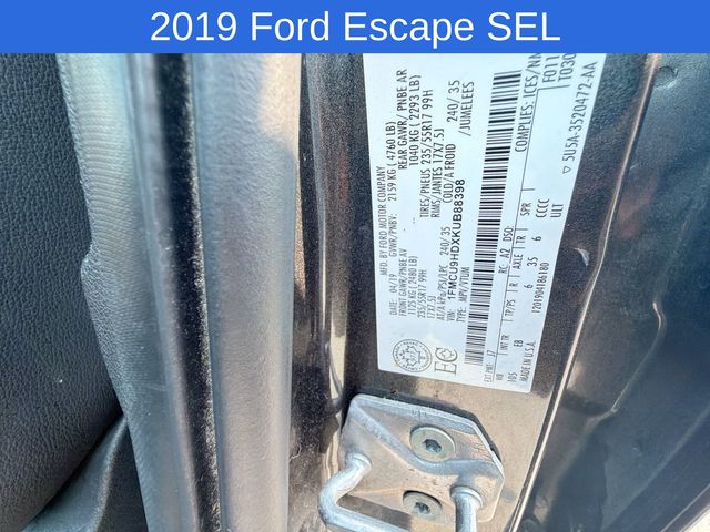 Thumbnail: 2019 Ford Escape - 11