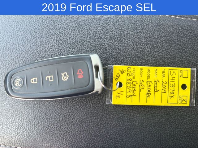Thumbnail: 2019 Ford Escape - 10