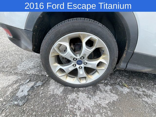 Thumbnail: 2016 Ford Escape - 7