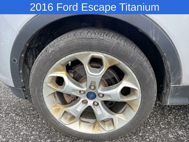 Thumbnail: 2016 Ford Escape - 19