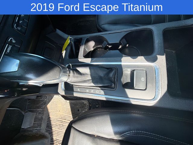 Thumbnail: 2019 Ford Escape - 11