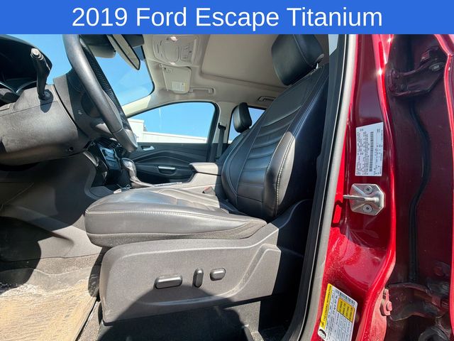 Thumbnail: 2019 Ford Escape - 9