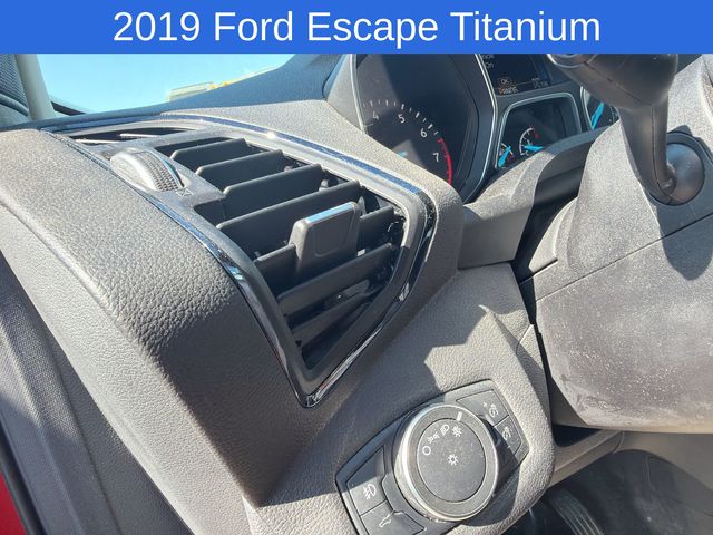 Thumbnail: 2019 Ford Escape - 18