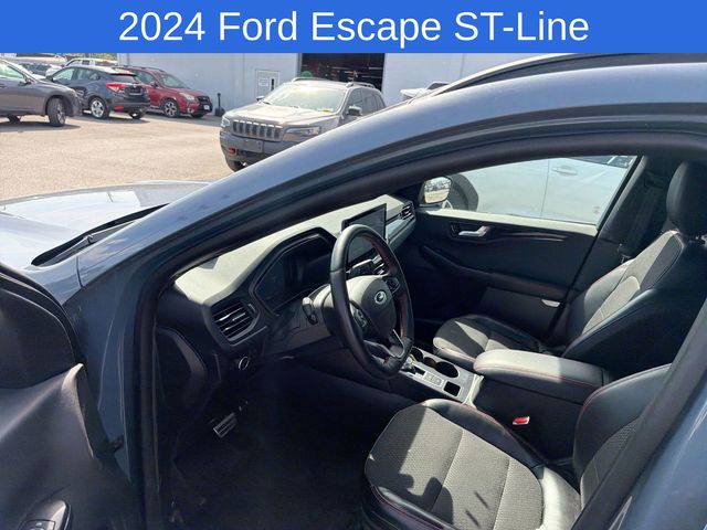 Thumbnail: 2024 Ford Escape - 3