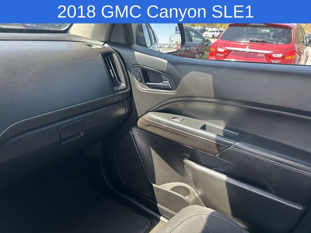 Thumbnail: 2018 GMC Canyon - 25