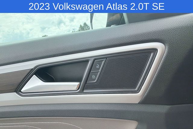 Thumbnail: 2023 Volkswagen Atlas - 21