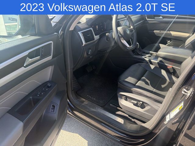 Thumbnail: 2023 Volkswagen Atlas - 10