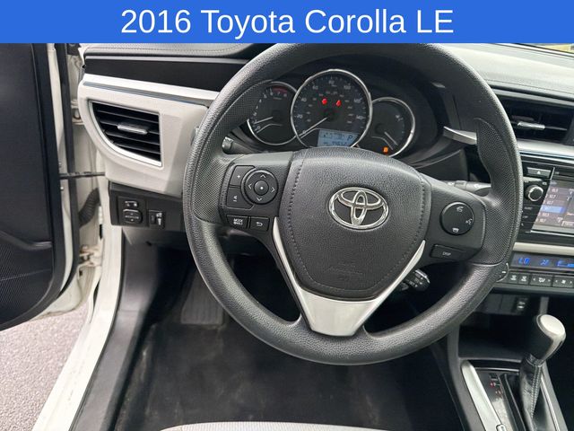 Thumbnail: 2016 Toyota Corolla - 10