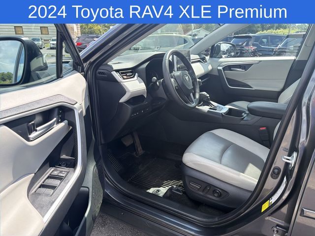 Thumbnail: 2024 Toyota RAV4 - 21