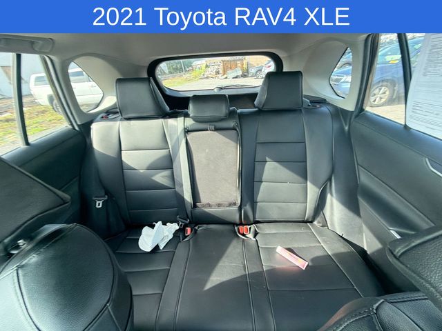 Thumbnail: 2021 Toyota RAV4 - 8