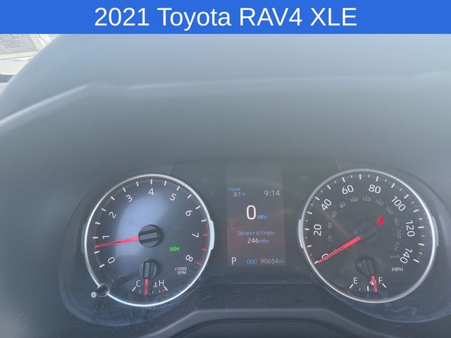 Thumbnail: 2021 Toyota RAV4 - 10