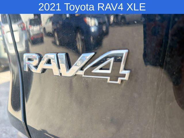 Thumbnail: 2021 Toyota RAV4 - 6