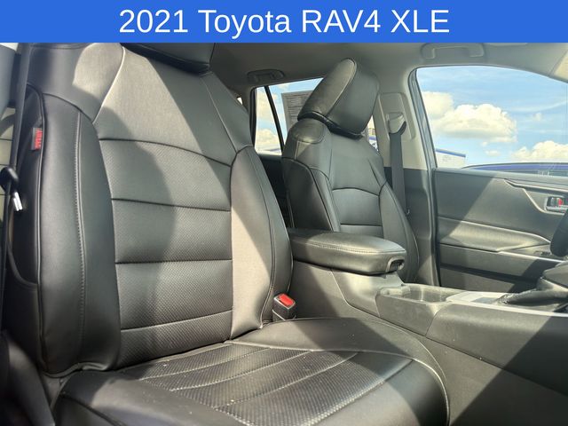 Thumbnail: 2021 Toyota RAV4 - 12