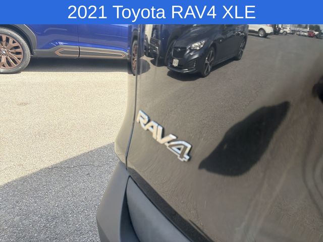 Thumbnail: 2021 Toyota RAV4 - 7
