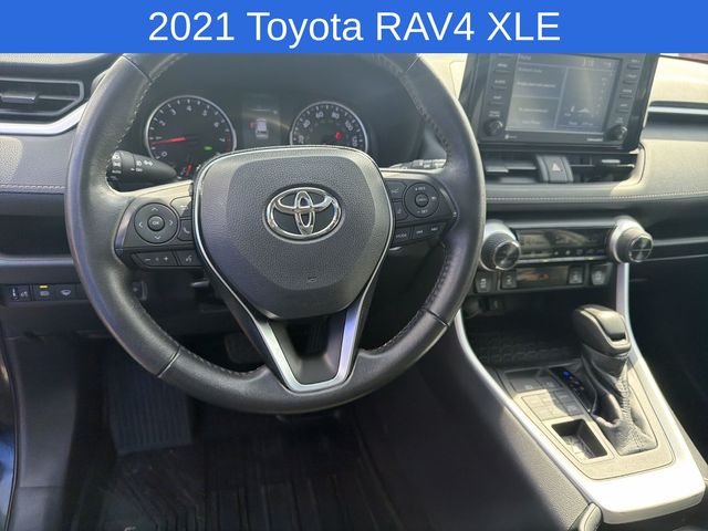 Thumbnail: 2021 Toyota RAV4 - 10