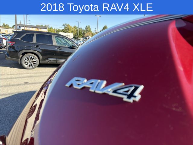 Thumbnail: 2018 Toyota RAV4 - 5