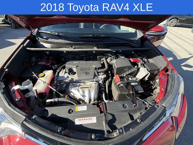 Thumbnail: 2018 Toyota RAV4 - 7