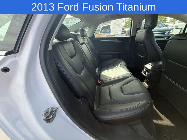 Thumbnail: 2013 Ford Fusion - 16