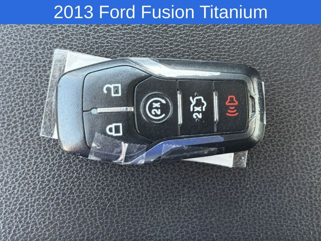 Thumbnail: 2013 Ford Fusion - 14