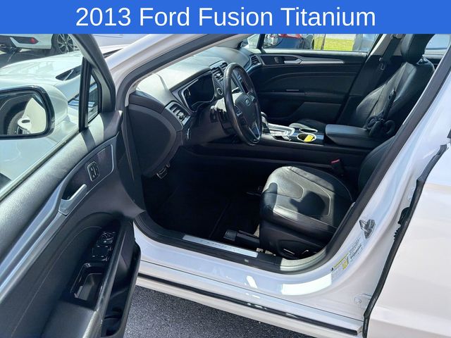 Thumbnail: 2013 Ford Fusion - 20