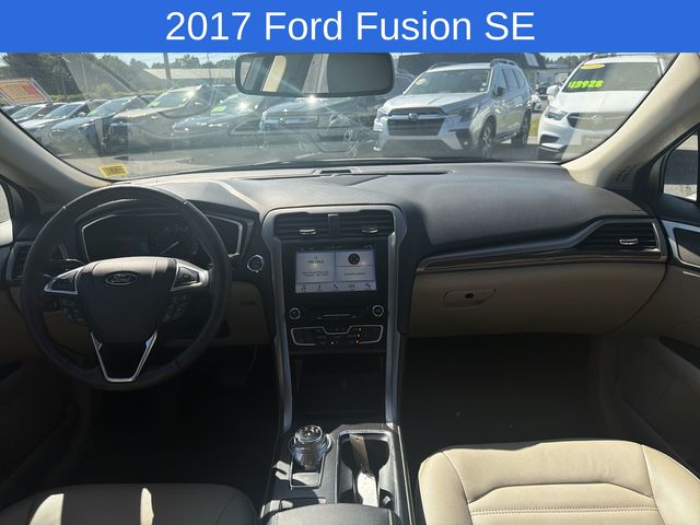 Thumbnail: 2017 Ford Fusion - 9