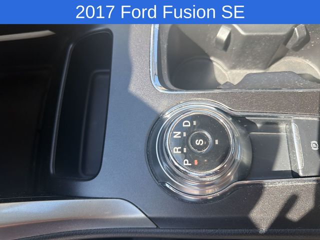 Thumbnail: 2017 Ford Fusion - 26