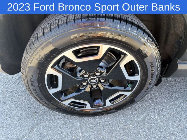 Thumbnail: 2023 Ford Bronco Sport - 6
