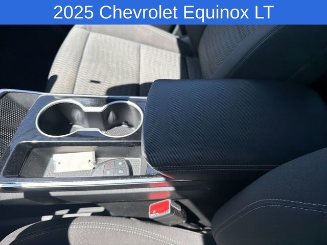 Thumbnail: 2025 Chevrolet Equinox - 14