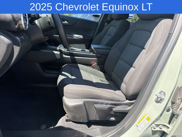 Thumbnail: 2025 Chevrolet Equinox - 10