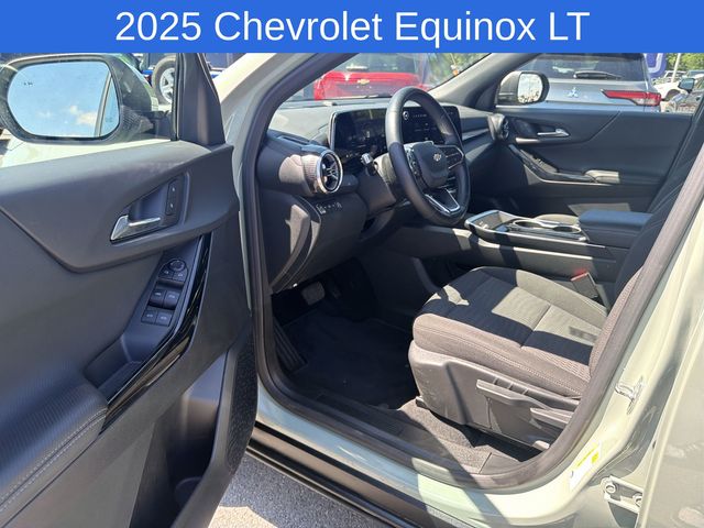 Thumbnail: 2025 Chevrolet Equinox - 2