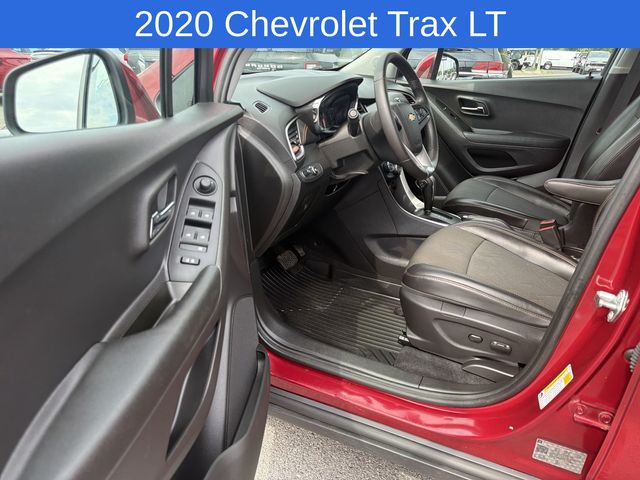 Thumbnail: 2020 Chevrolet Trax - 2