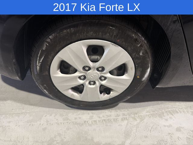 Thumbnail: 2017 Kia Forte - 7
