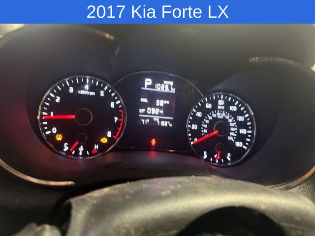 Thumbnail: 2017 Kia Forte - 8
