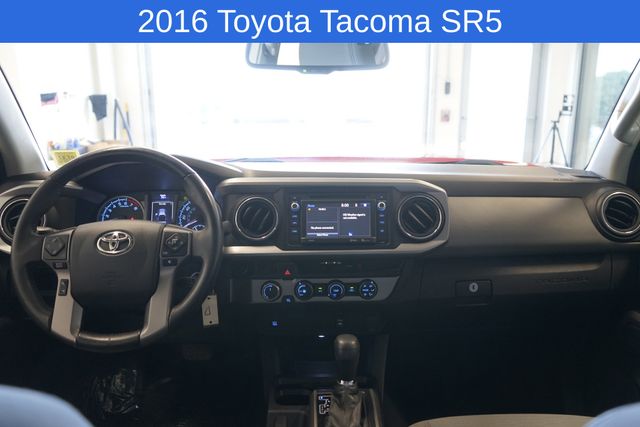 Thumbnail: 2016 Toyota Tacoma - 8