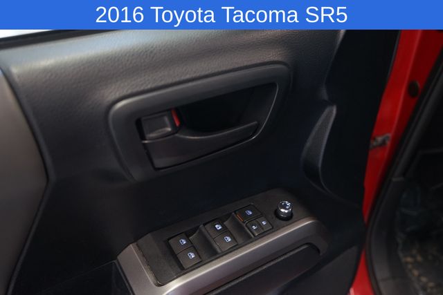 Thumbnail: 2016 Toyota Tacoma - 27
