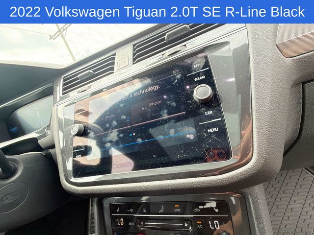 Thumbnail: 2022 Volkswagen Tiguan - 16
