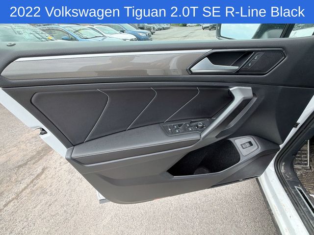 Thumbnail: 2022 Volkswagen Tiguan - 13