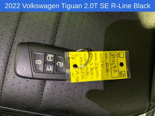Thumbnail: 2022 Volkswagen Tiguan - 18